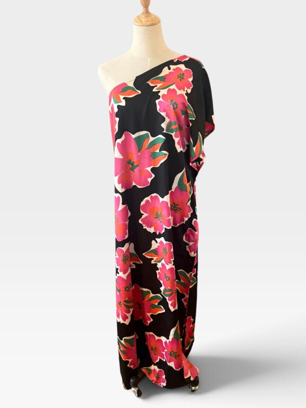 Jodifl Black and Bright Floral One-Shoulder Kaftan, Size M